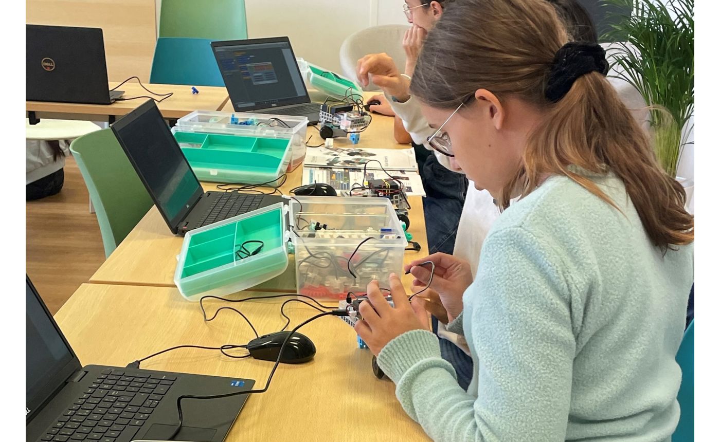 Atelier robotique Girls R Coding