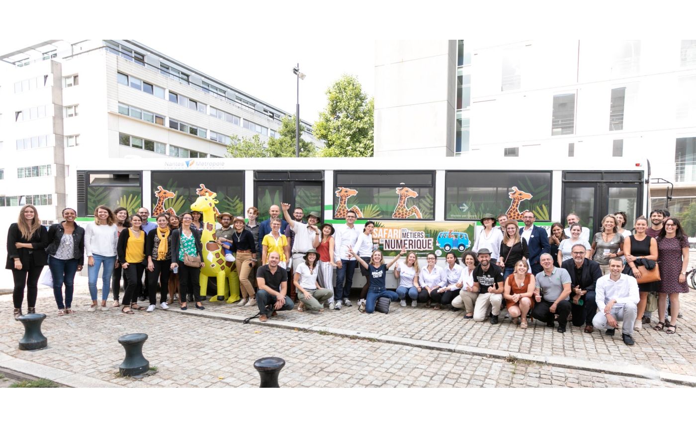 Photo de groupe safari des métiers ADN Ouest